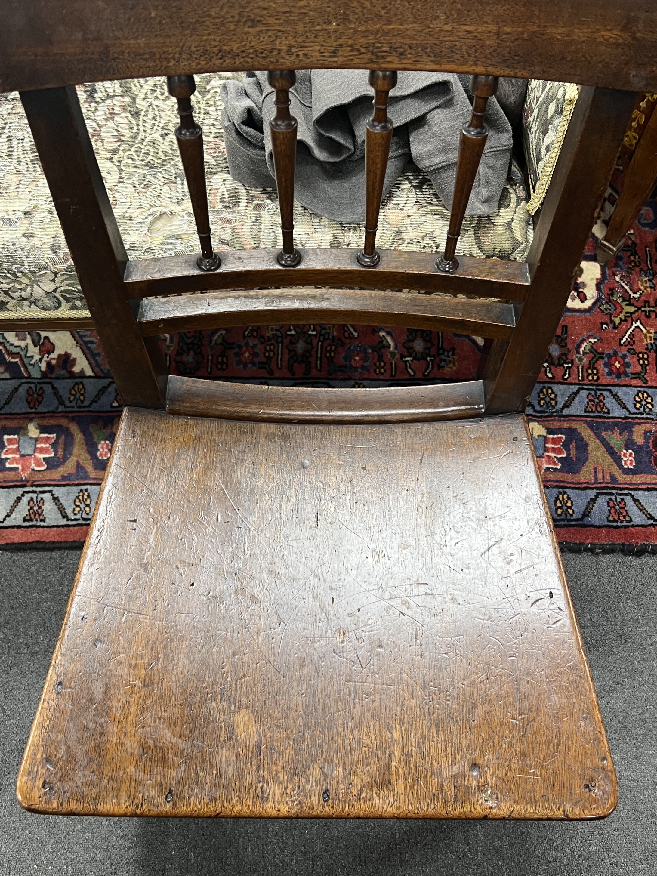 A set of six Regency Provincial mahogany wood seat dining chairs, width 48cm, depth 39cm, height 87cm